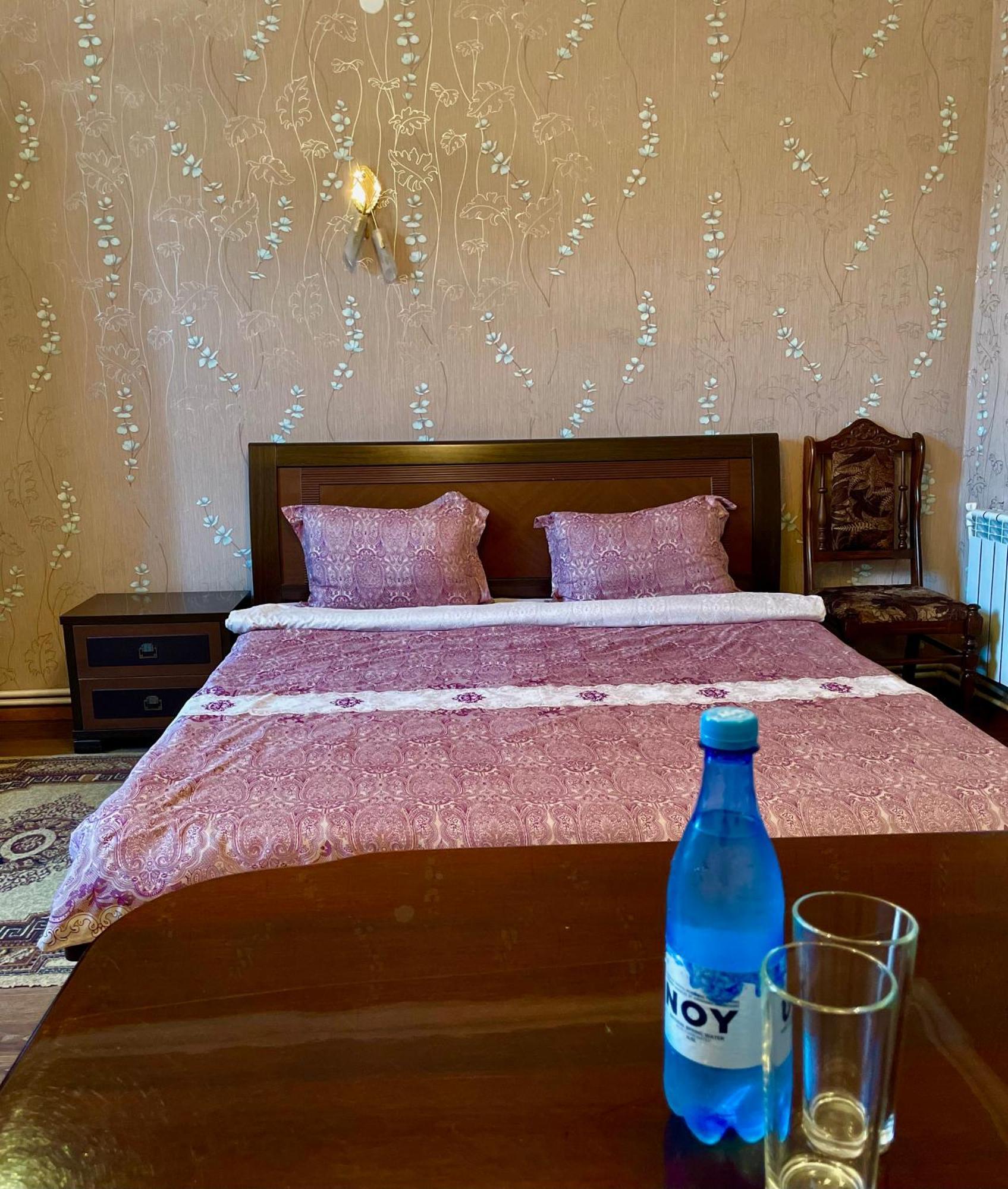 Christy Hotel Goris Exterior foto