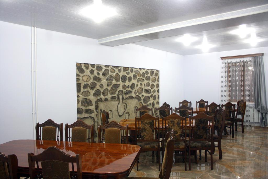 Christy Hotel Goris Exterior foto