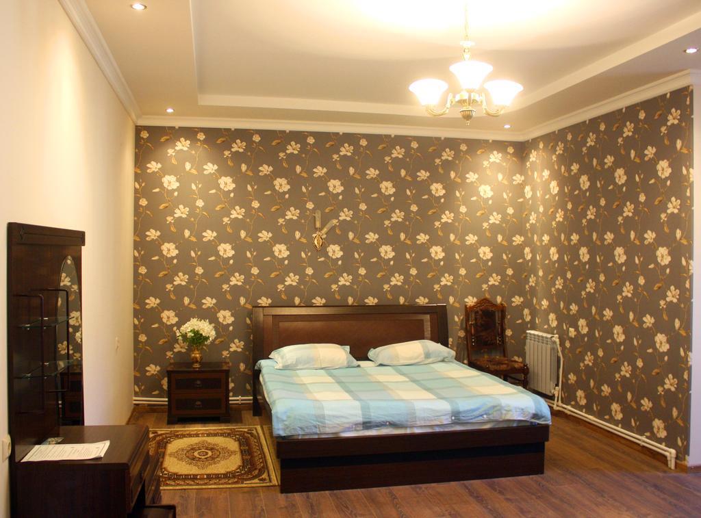 Christy Hotel Goris Quarto foto