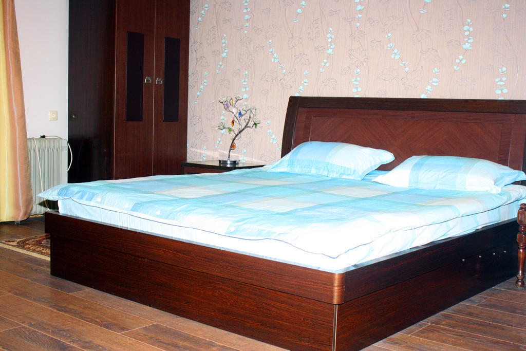 Christy Hotel Goris Exterior foto