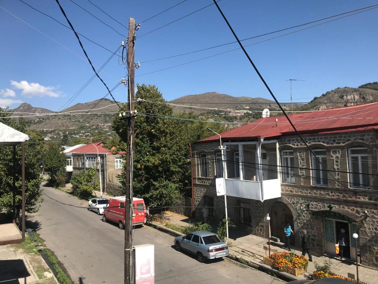 Christy Hotel Goris Exterior foto
